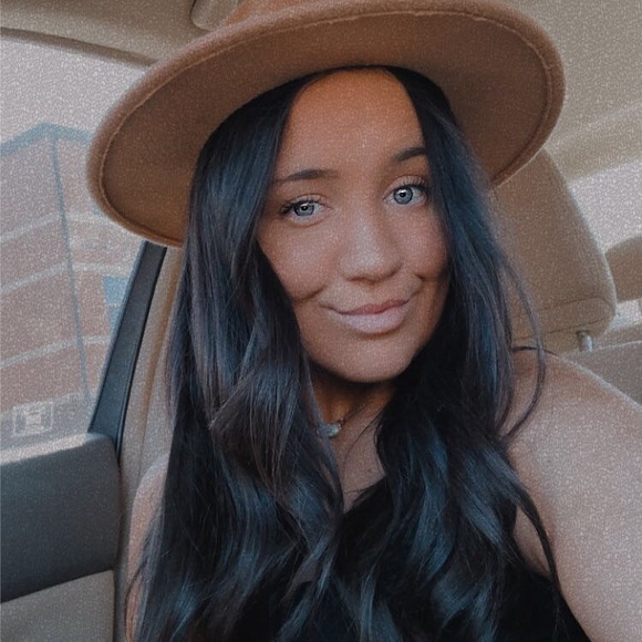 Meet your Posher, Payton - Picture 1 of 1